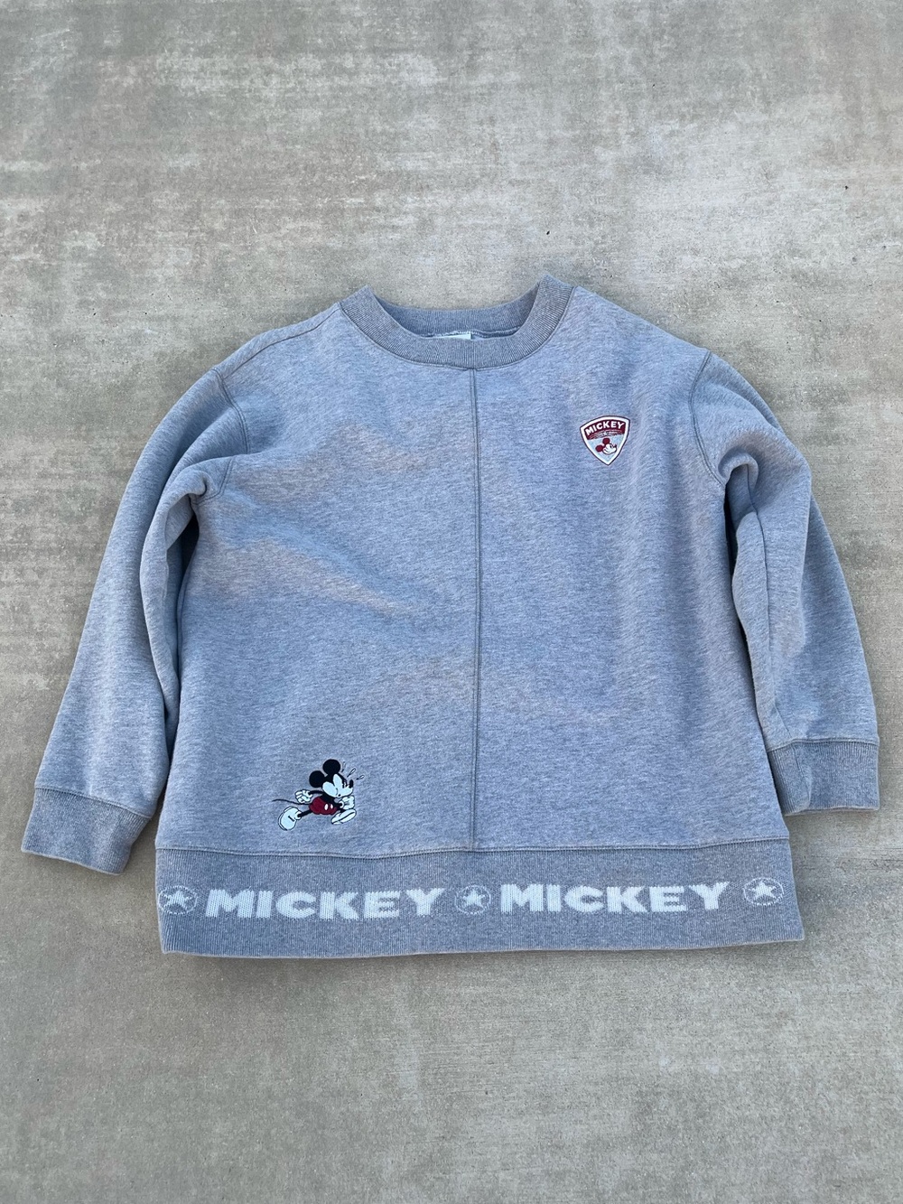 Vintage Authentic Disney Grey Mickey Crewneck Sweatshirt size M